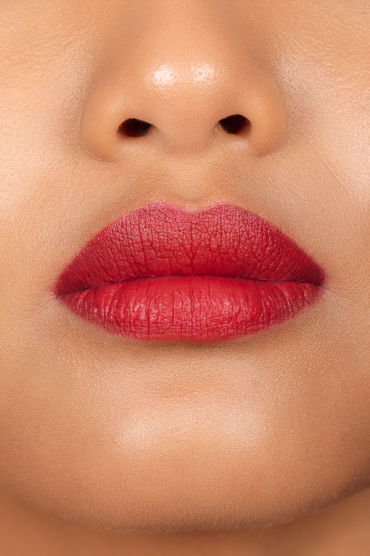 Andreia Lip Station Velvet Lipstick 03 Central Red 3,6 g - Image 3